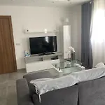 Coastal Comfort Modern 2br In Marsascala Apartament Marsaskala
