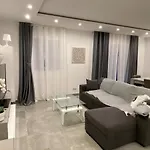 Coastal Comfort Modern 2br In Marsascala
