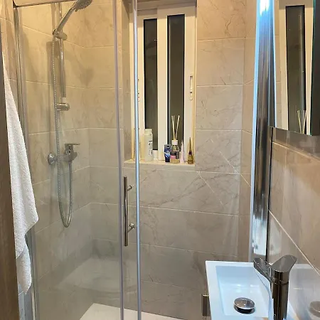 Coastal Comfort Modern 2br In Marsascala Daire *