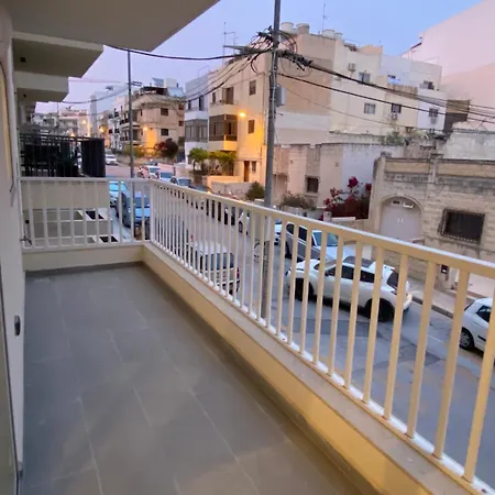Coastal Comfort Modern 2br In Marsascala Apartment Marsaskala