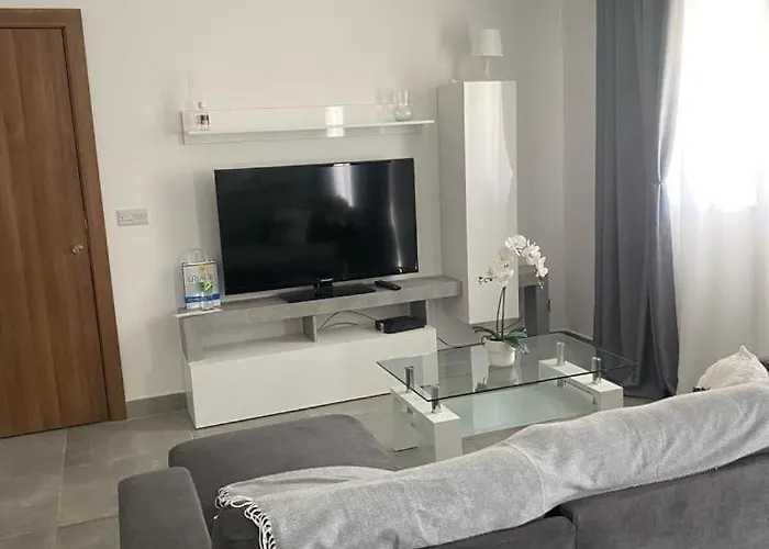 Coastal Comfort Modern 2br In Marsascala Διαμέρισμα Marsaskala