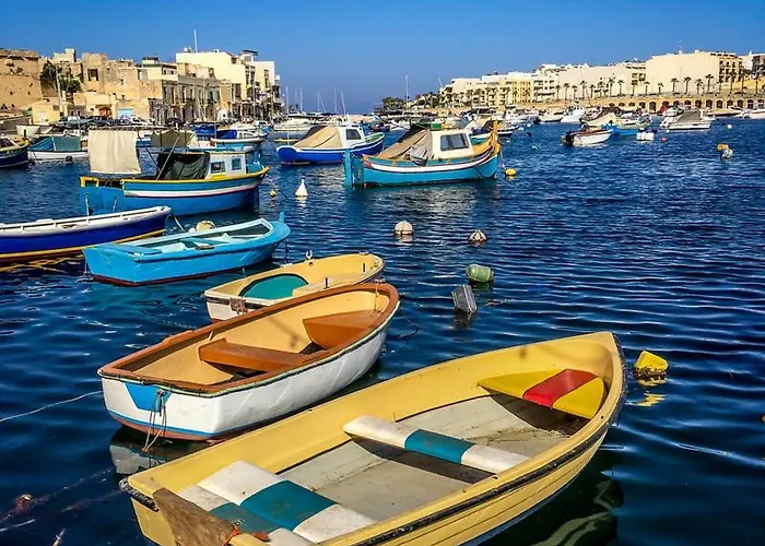 Coastal Comfort Modern 2br In Marsascala Appartement *